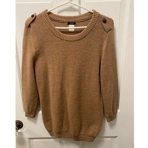 J crew tan knit 3/4 sleeve sweater shoulder button